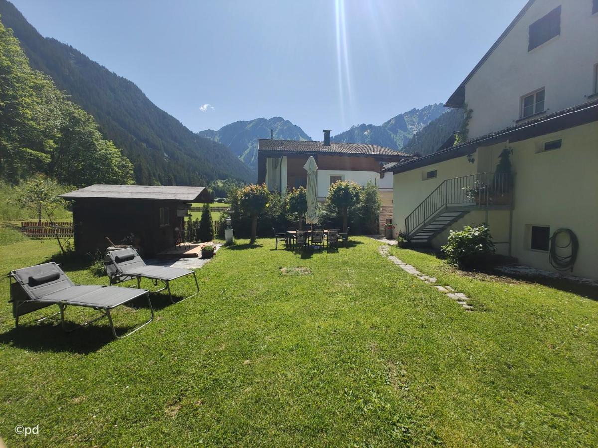 Alpenchalet Dona Partenen Zewnętrze zdjęcie