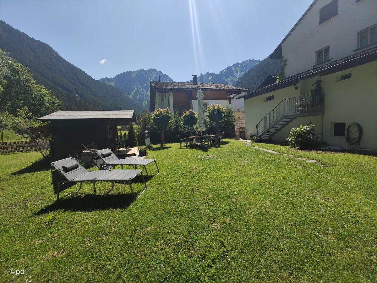 Alpenchalet Dona Partenen Zewnętrze zdjęcie